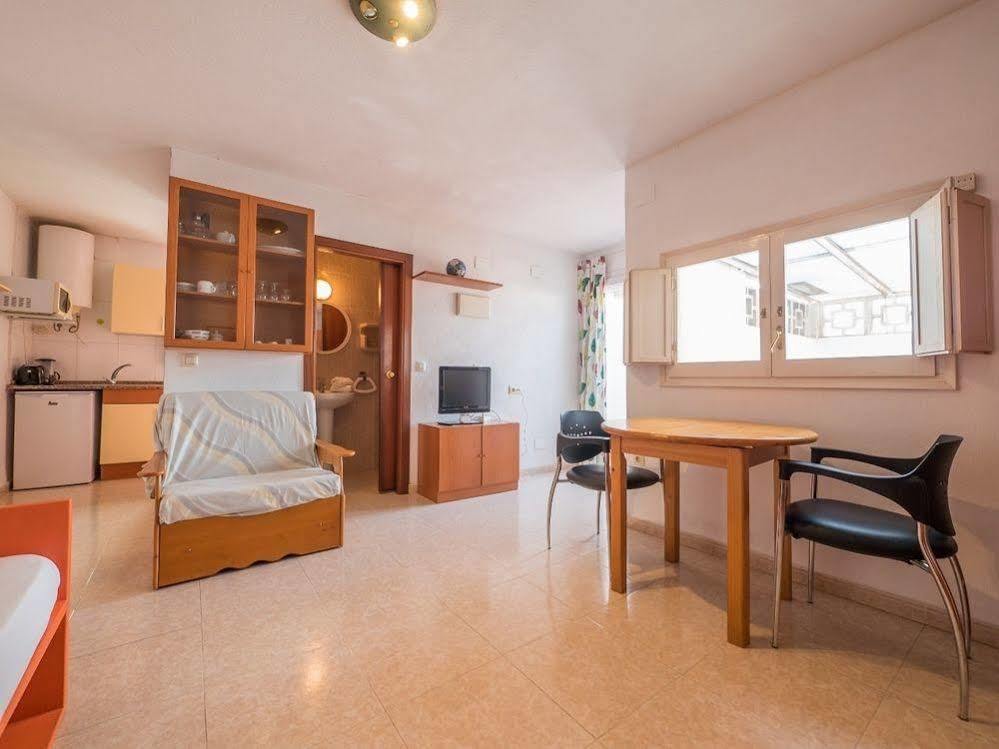 Agi Peater Center Apartment Roses Exterior foto